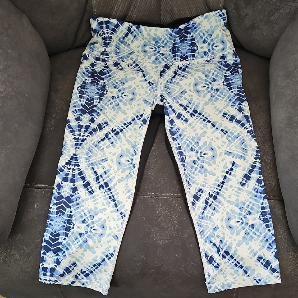 Knockout by Victoria's Secret Cropped Legging